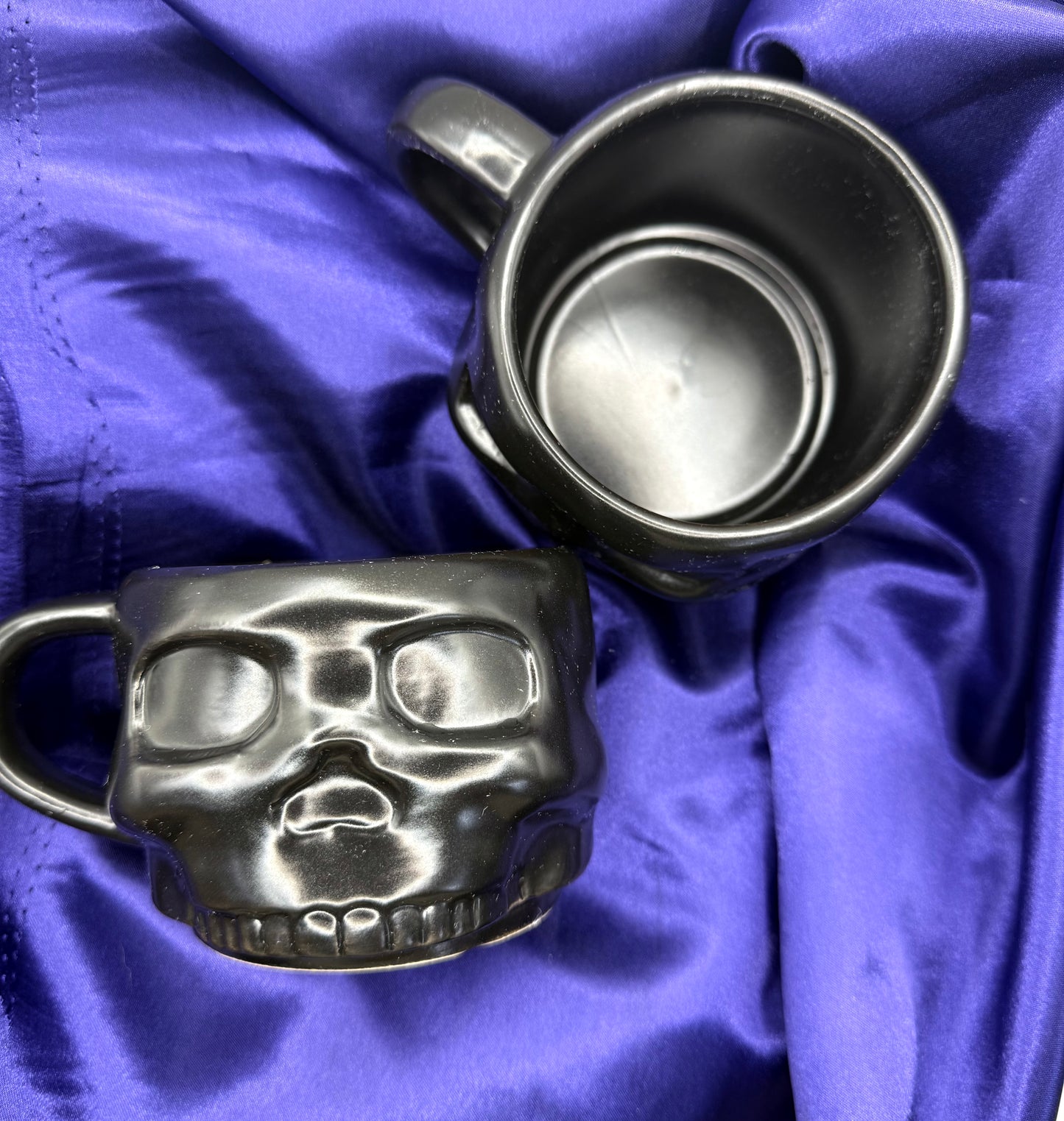 15oz Ceramic skull mugs